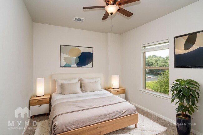 Foto del edificio - 708 Hays Hill Dr