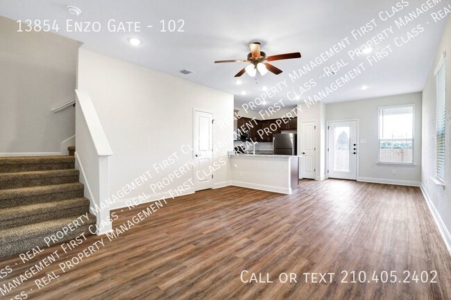 Foto del edificio - Come see this Alamo Ranch area oasis!