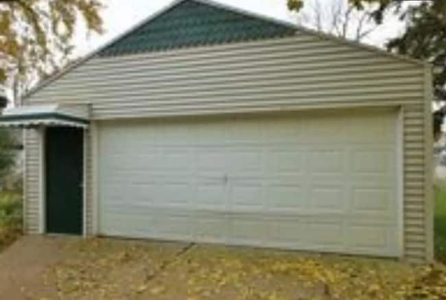 Building Photo - Charming 3-Bedroom Home with AC & Pet-Friendly in Flint's Desirable Neighborhood!