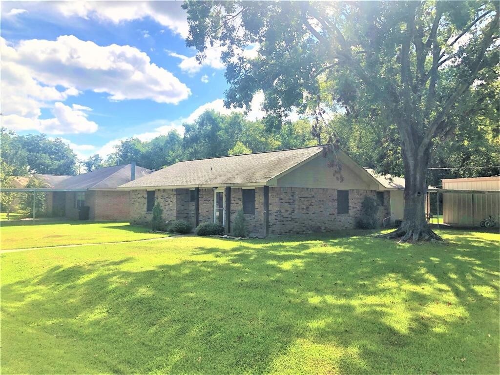 609 Ross St, Dayton, TX 77535 House Rental in Dayton, TX
