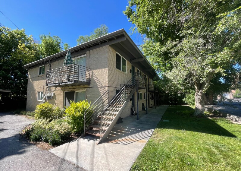 Foto principal - 831 E Stratford Ave