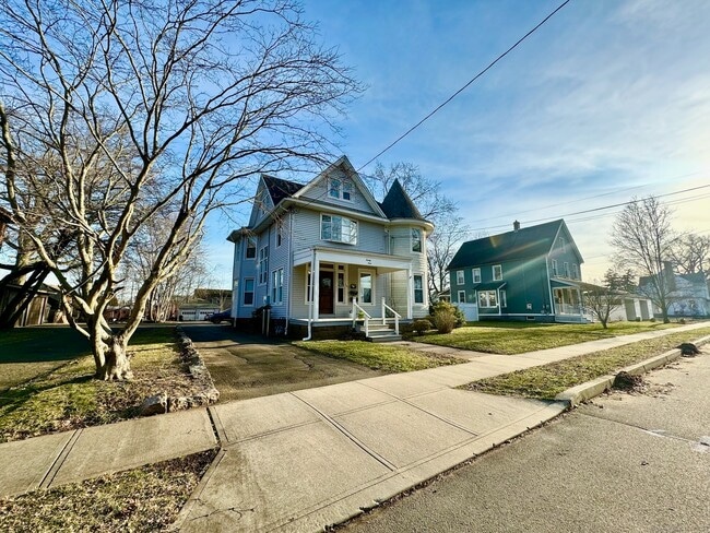 Foto del edificio - 29 Averill Pl