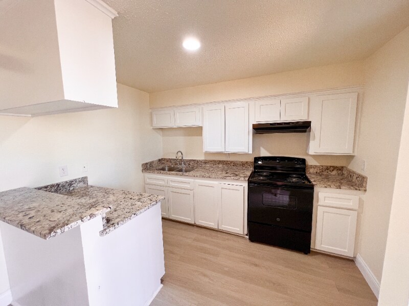 105 Cypress Dr Unit 7, Crosby, TX 77532 Room for Rent in Crosby, TX