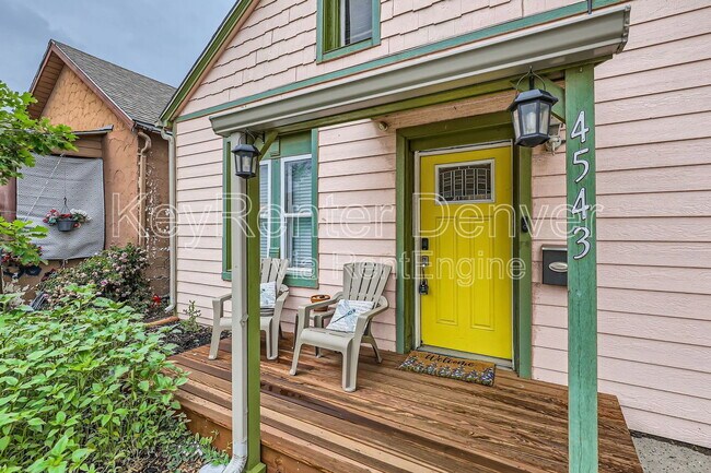 Foto del edificio - 4543 Columbine St