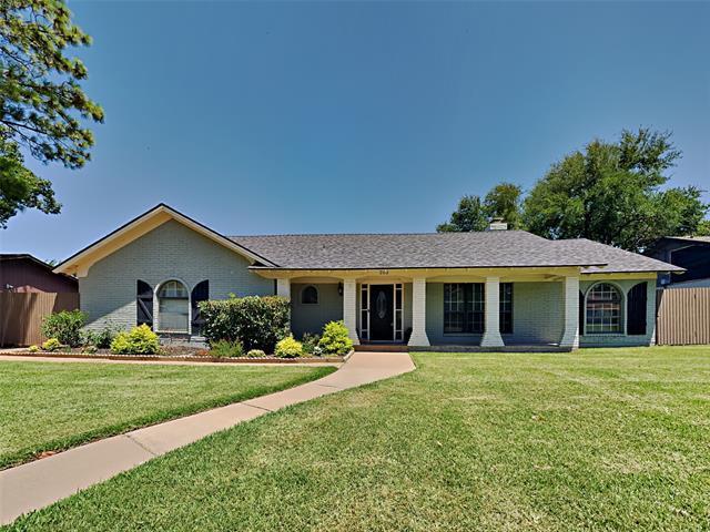 Primary Photo - 208 Shady Lake Dr