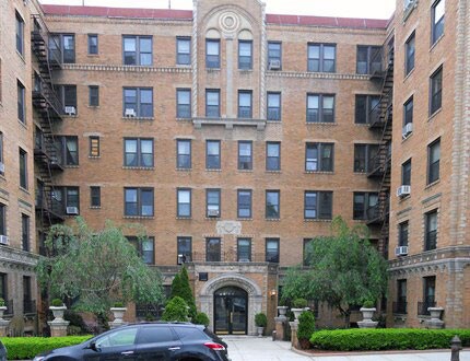 Building Photo - 36-14 165th St