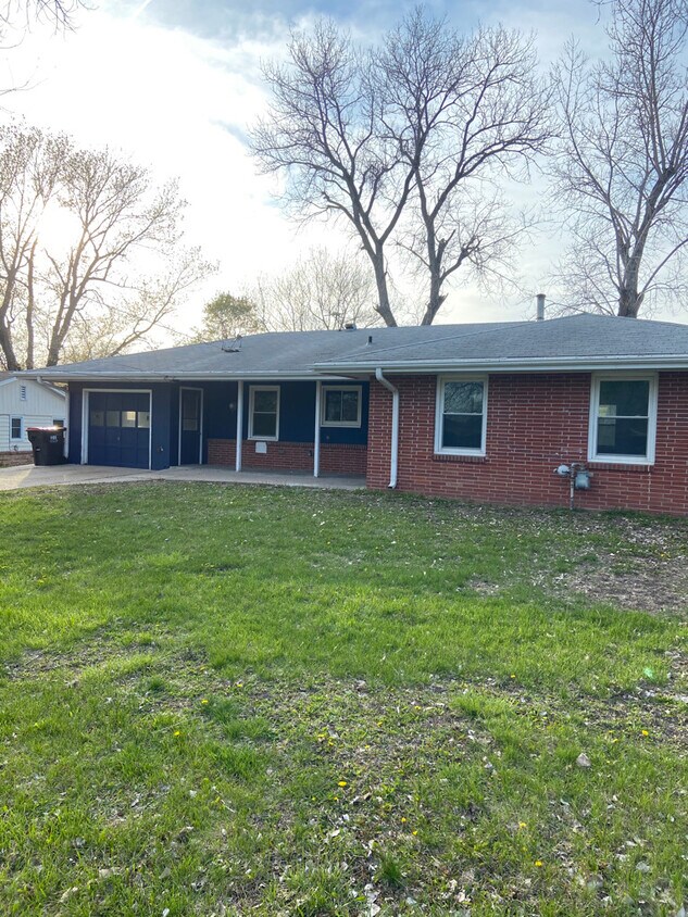 Primary Photo - 3611 NW Michael St