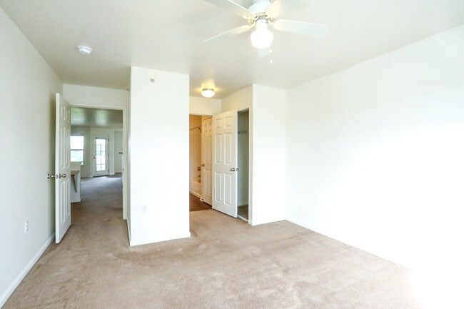1HAB, 1BA - The Vreeland - 878 ft² - Preston Pointe at Brownstown