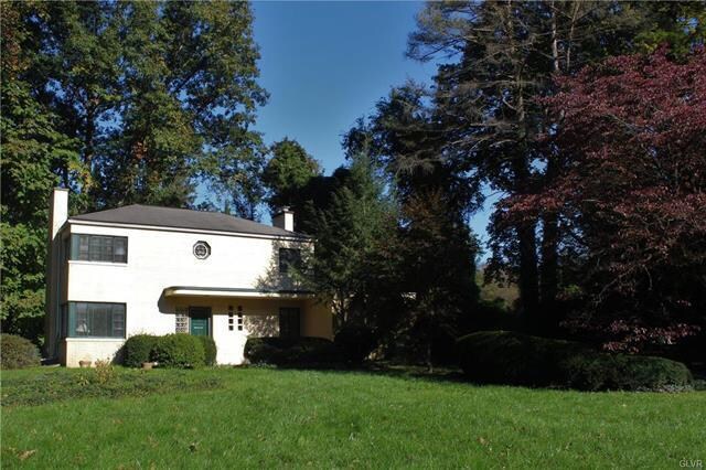 Primary Photo - 2690 S Delaware Dr