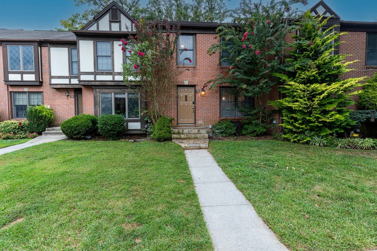 36 Tudor Ct, Timonium, MD 21093 Townhome Rentals in Timonium MD
