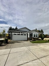 Building Photo - 2926 S Ginger St