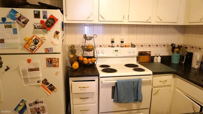 Building Photo - 357 Faneuil St