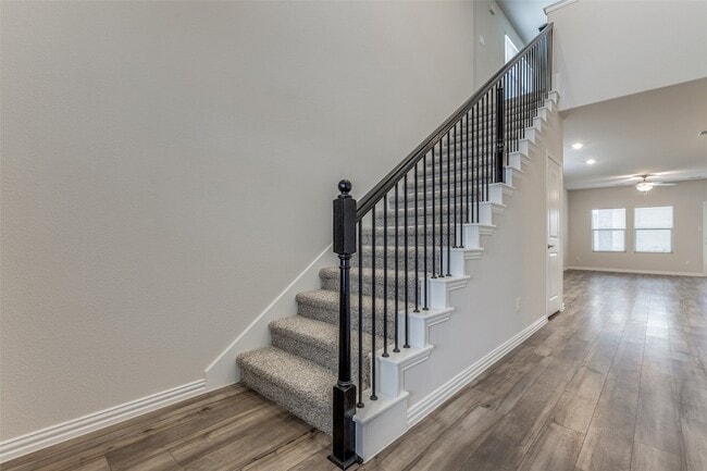 Building Photo - 5011 Bellhurst Dr