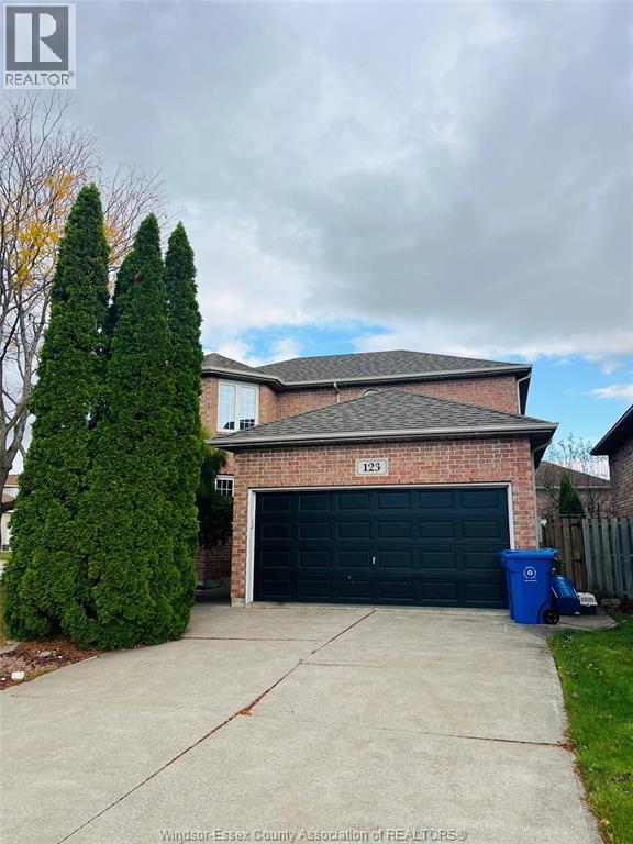 Building Photo - 123 Hampton Crescent Building Photo - 123 Hampton Crescent