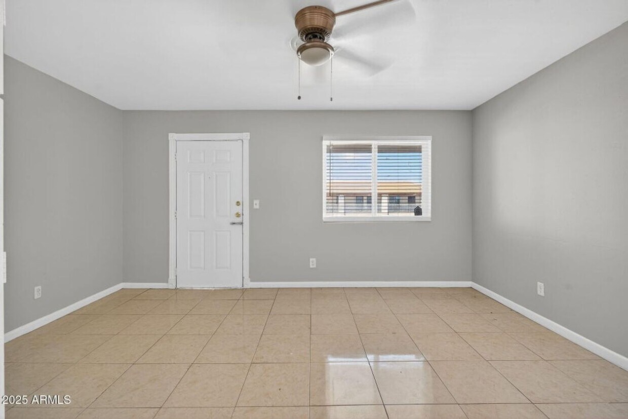 Foto principal - 21622 N 23rd Ave
