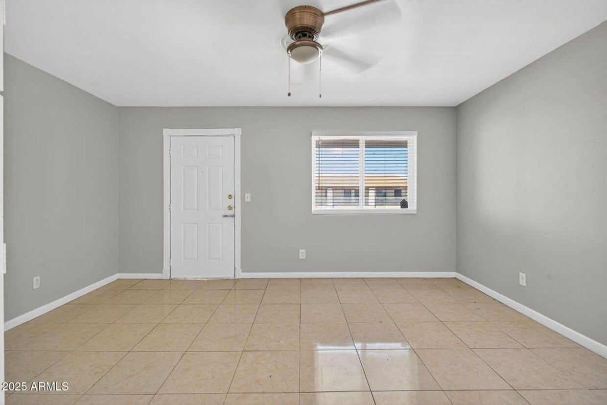 Primary Photo - 21622 N 23rd Ave
