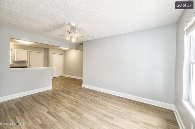 Foto del edificio - 605 Nixon St