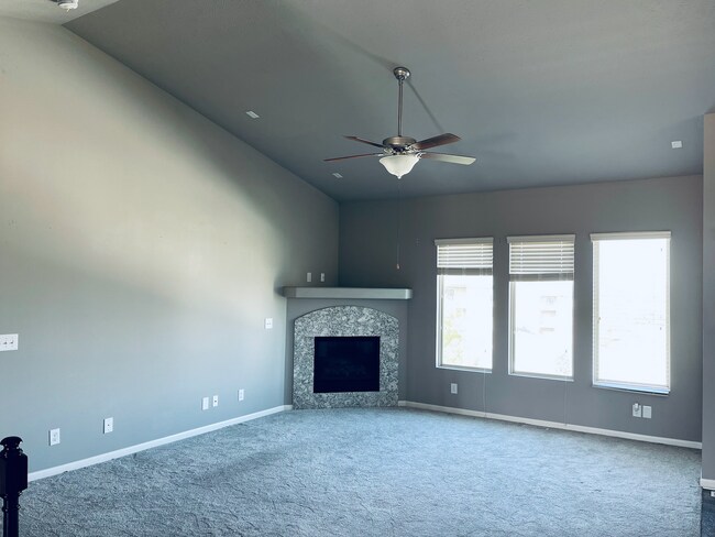 Foto del edificio - Spacious 3BR Home in Papillion!