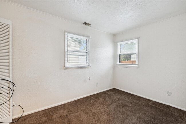 Building Photo - 5107 Bennett Rd