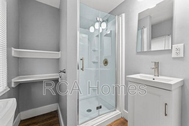 Building Photo - 451 S Keystone Ave