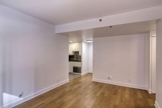 Photo du bâtiment - 3455 Rue Aylmer