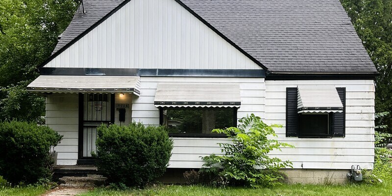 Foto principal - 18604 Shiawassee