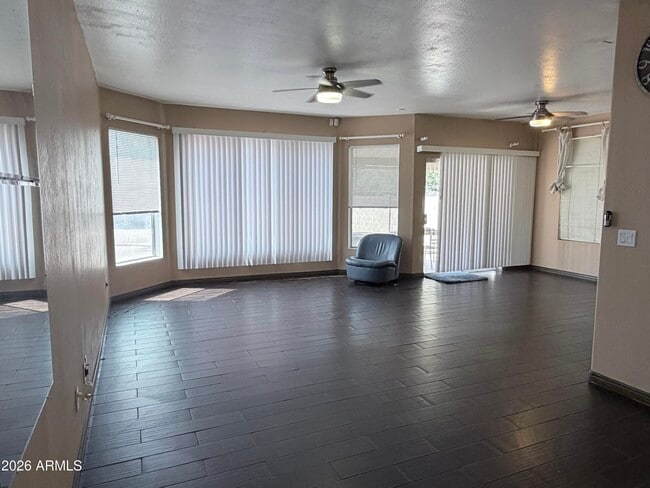 Foto del edificio - 3133 E Kristal Way