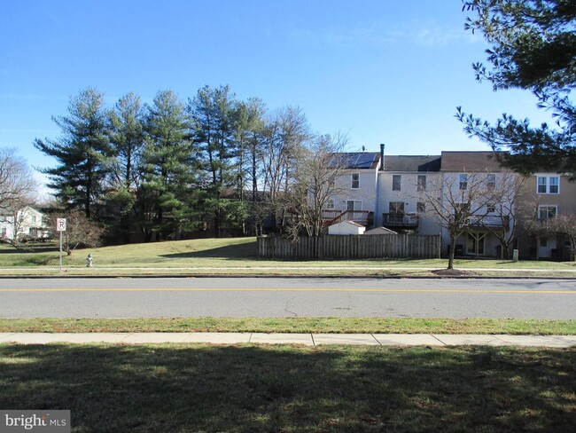 Building Photo - 4502 Running Deer Way