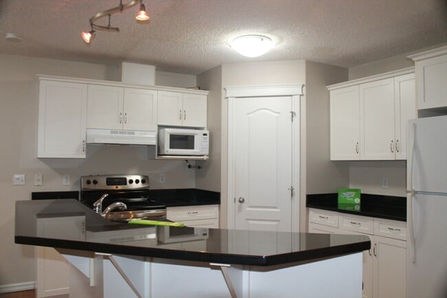 Building Photo - 2510 Rabbit Hill Rd NW