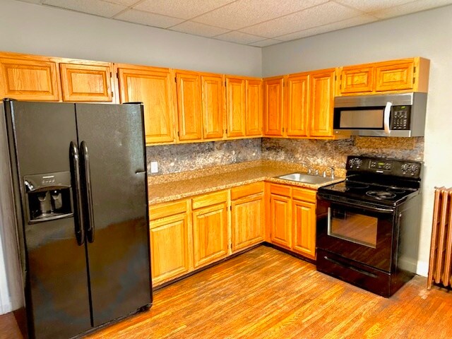 125B Baltimore St - Kitchen - 125 Baltimore St