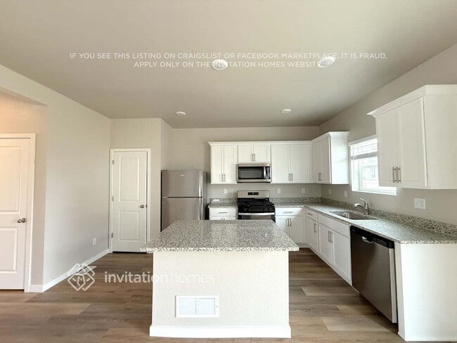 Building Photo - 7203 Dolores Ave