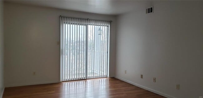 Building Photo - 1231 Creve Coeur Crossing Ln