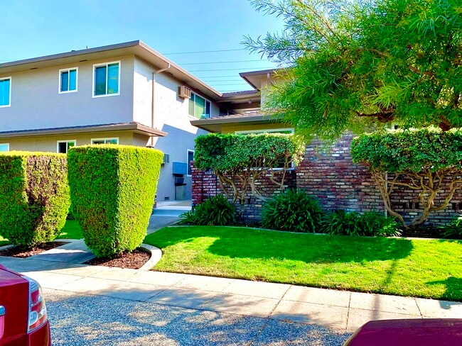 Building Photo - 676 Garland Ave