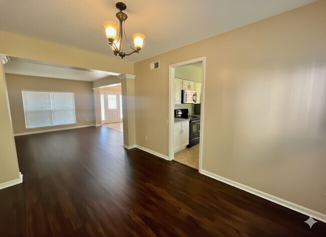 Building Photo - Stunning 4 Bed, 2.5 Bath Home for Rent in Prime Lake Mary Location! $400 off First Month Rent!!!