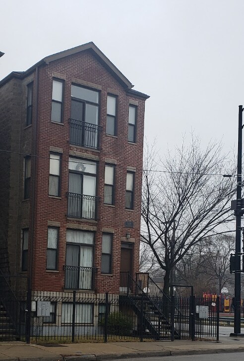 Primary Photo - 959 W 51st St
