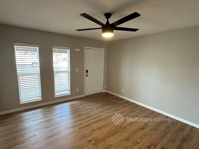 Foto del edificio - 15022 N 28Th Ave