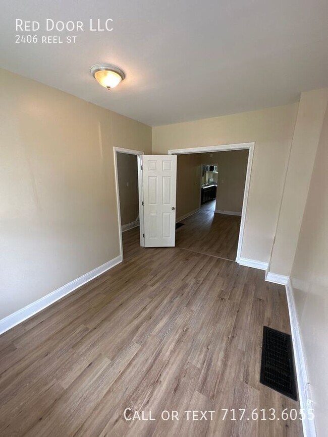 Foto del edificio - 2406 Reel St