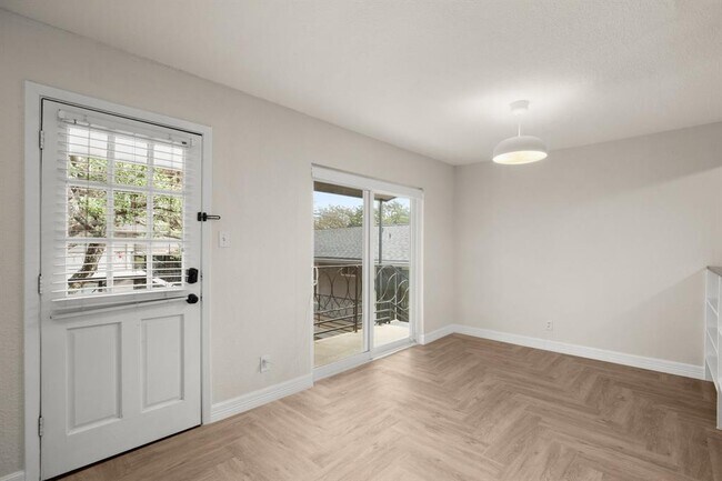 Foto del edificio - 1210 Windsor Rd