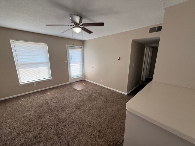 Foto del edificio - HOME IN BULLITT COUNTY-Hillview