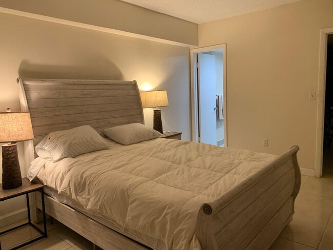 Foto del edificio - 250 181 Dr