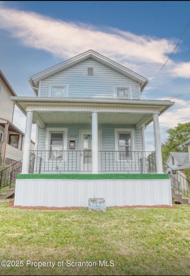 Building Photo - 1012 Clearview St