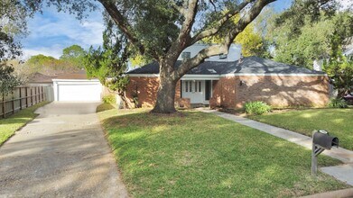 Building Photo - 3514 Summit Ln