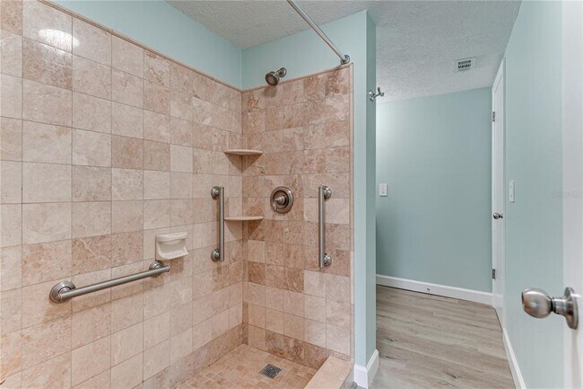 Foto del edificio - 4242 Heron Way