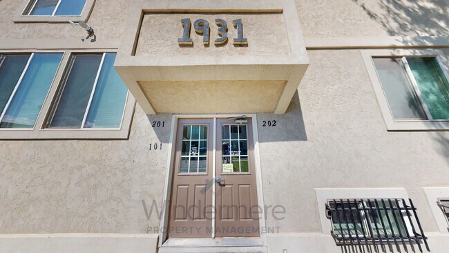 Building Photo - 1931 Melrose St
