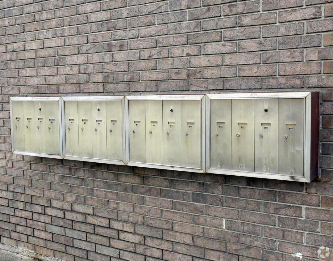 Mailboxes - Washington Meadow Apartments