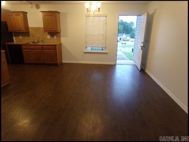 Foto del edificio - 4870 Tall Grass Dr