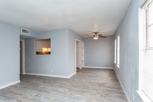 2BR, 1.5BA - 931SF Dining Room - Symphony Apartments