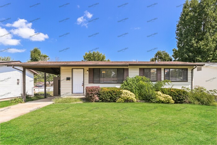 Primary Photo - 765 Hazelvalley Dr