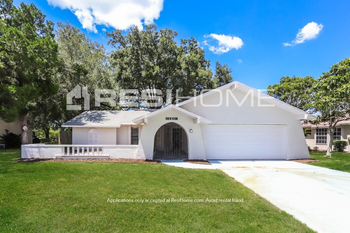 Primary Photo - 12811 Pecan Tree Dr