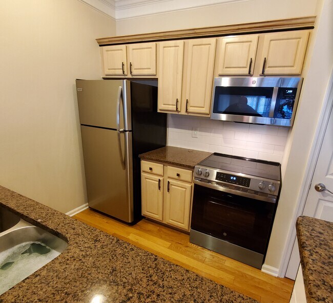Foto del edificio - 6126 Inishmore Ln